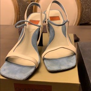Shoes sling backs
